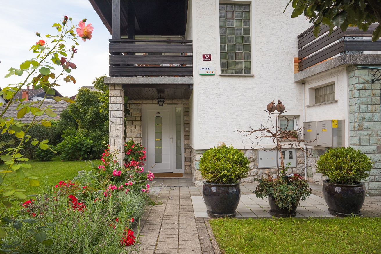 Apartments Poklukar Bled